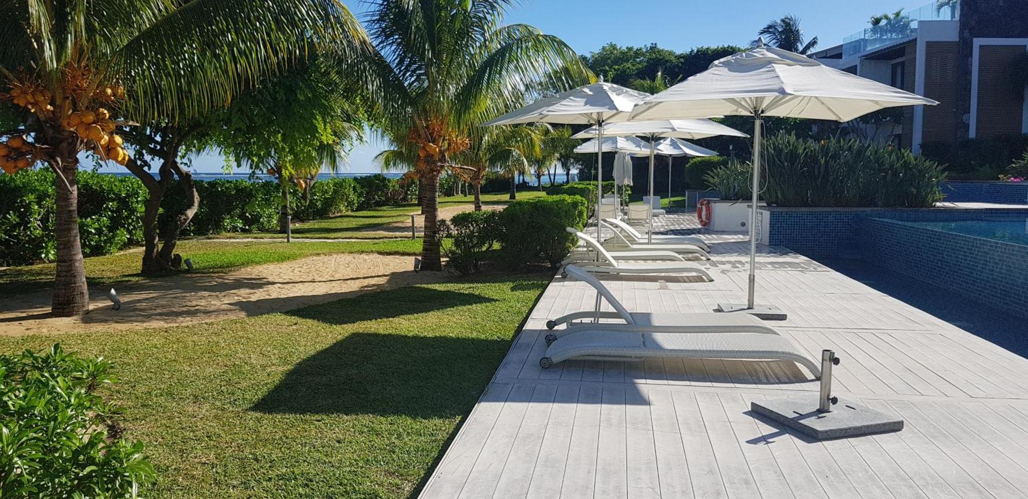 Cap Ouest Luxury Beachfront Flic-en-Flacq Eksteriør billede